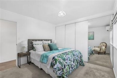 Photo of property in 1/7 Malters Place, Browns Bay, Auckland, 0630