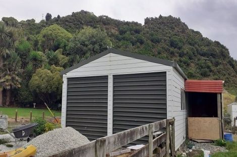 Photo of property in 97b Te Mahoe Road, Mokau, 4376