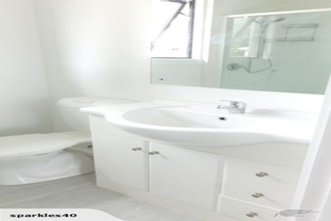 Photo of property in 64 Barton Street, Woolston, Christchurch, 8023