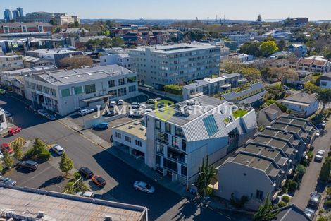 Photo of property in 18a Railway Street, Newmarket, Auckland, 1023
