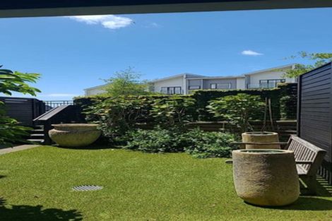 Photo of property in 74 Te Oneroa Way, Long Bay, Auckland, 0630