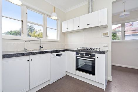 Photo of property in 77 Jellicoe Drive, Hamilton East, Hamilton, 3216