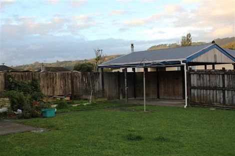 Photo of property in 11 Wainhouse Street, Stokes Valley, Lower Hutt, 5019