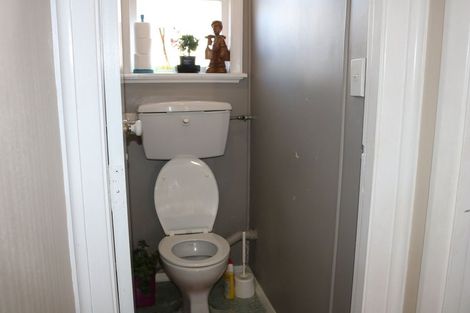 Photo of property in 24 Palmer Crescent, Silverstream, Upper Hutt, 5019