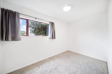 Photo of property in 33 Convair Crescent, Mangere, Auckland, 2022