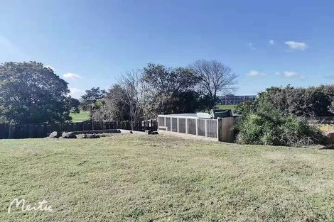 Photo of property in 25 Mcquarrie Avenue, Wattle Downs, Auckland, 2103