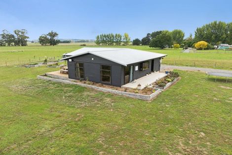 Photo of property in 709 Ongaonga Road, Ongaonga, Waipawa, 4272