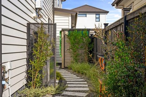 Photo of property in 38 Craigs Way, Hobsonville, Auckland, 0616