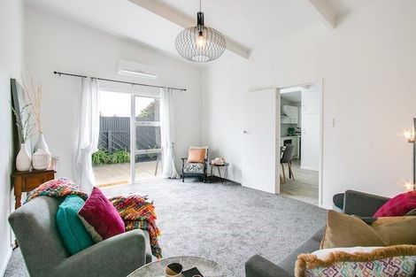 Photo of property in 3/209 Mcleod Street, Camberley, Hastings, 4120