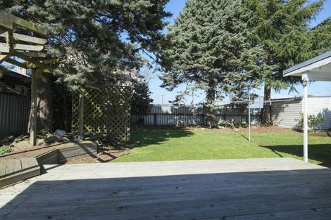 Photo of property in 15 Windsor Street, Dannevirke, 4930