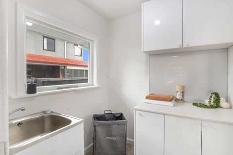 Photo of property in 94 Avondale Road, Avondale, Christchurch, 8061