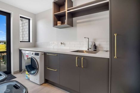 Photo of property in 12 Meadowlands Green, Allenton, Ashburton, 7700