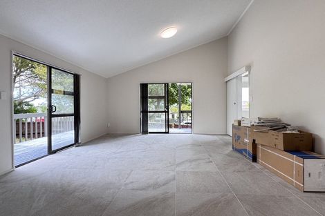 Photo of property in 16 Greenstone Place, Clover Park, Auckland, 2019