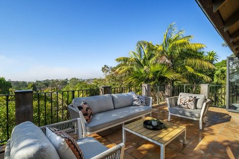 Photo of property in 38 Bellbird Rise, Murrays Bay, Auckland, 0630