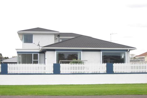 Photo of property in 201 South Road, Spotswood, New Plymouth, 4310