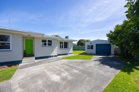 Photo of property in 28 Dewe Avenue, Feilding, 4702