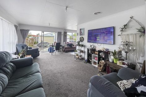 Photo of property in 43 Amberley Avenue, Westbrook, Palmerston North, 4412