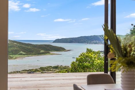 Photo of property in 11 Lauderdale Road, Papakowhai, Porirua, 5024