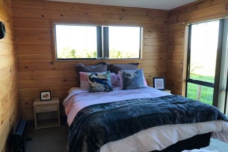 Photo of property in 264 State Highway 16, Kumeu, 0892