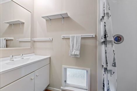 Photo of property in 24 Hauraki Terrace, Pukawa Bay, Turangi, 3381