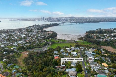 Photo of property in 24a Seaview Avenue, Northcote, Auckland, 0627
