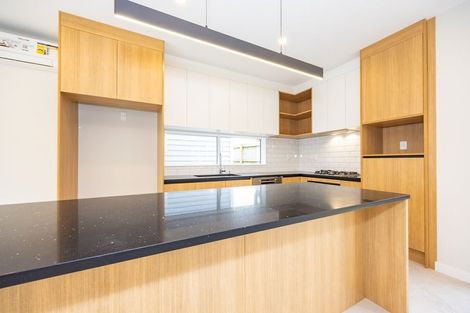 Photo of property in 34 Hellyers Street, Birkdale, Auckland, 0626