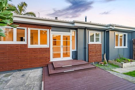 Photo of property in 3 Moa Road, Raumati Beach, Paraparaumu, 5032