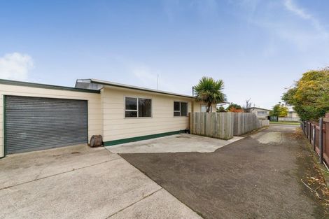 Photo of property in 40 Geraldine Crescent, Cloverlea, Palmerston North, 4412