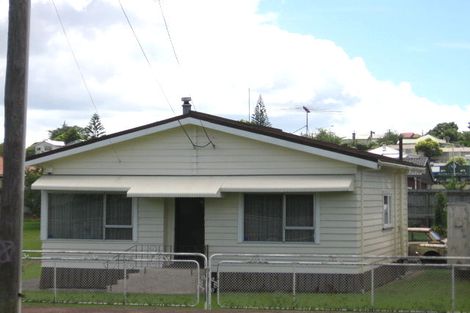 Photo of property in 19 Highbury Street, Avondale, Auckland, 1026