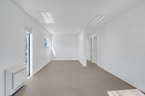 Photo of property in 99 Papanui Road, Merivale, Christchurch, 8014