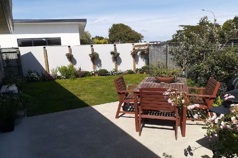 Photo of property in 2 Holly Way, Tahunanui, Nelson, 7011