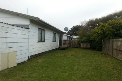 Photo of property in 2/18 Templeton Place, Clendon Park, Auckland, 2103