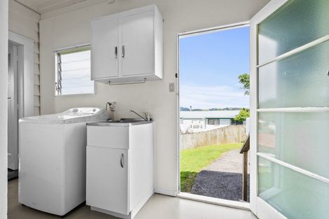 Photo of property in 1 View Road, Hikurangi, 0114