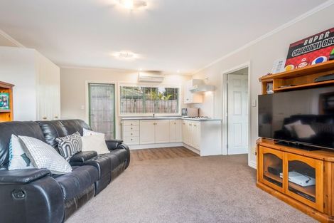 Photo of property in 21 Athenry Place, Dannemora, Auckland, 2016