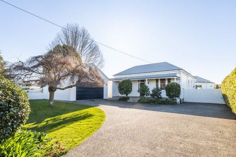 Photo of property in 27 Neeve Road, Taradale, Napier, 4112