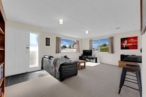 Photo of property in 47 Claverdon Drive, Massey, Auckland, 0614