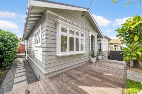 Photo of property in 10 Ruahine Street, Hataitai, Wellington, 6021