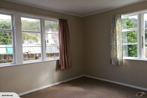Photo of property in 32 Judd Crescent, Naenae, Lower Hutt, 5011