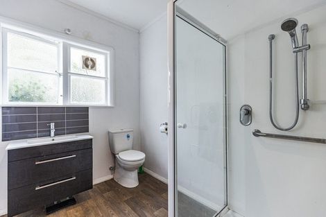 Photo of property in 16 Clapham Place, Whanganui East, Whanganui, 4500