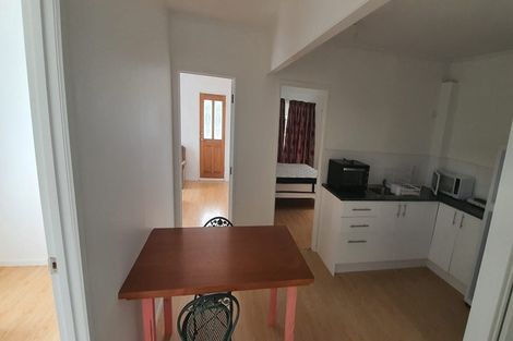 Photo of property in 16 Colin Wild Place, Glenfield, Auckland, 0629