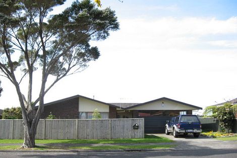 Photo of property in 62 Heta Road, Highlands Park, New Plymouth, 4312