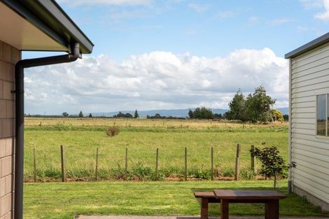 Photo of property in 64 Darlington Street, Ngatea, 3503