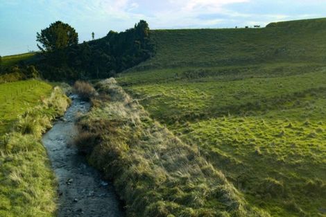 Photo of property in 762 Hastings Road, Matapu, Hawera, 4675