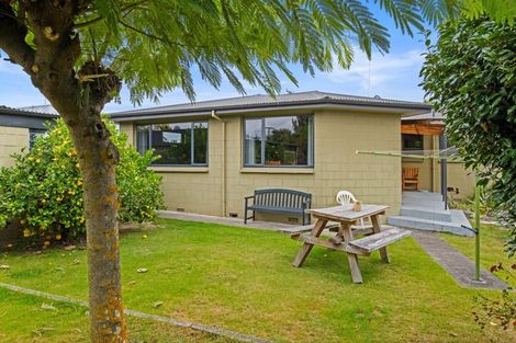 Photo of property in 6 Endeavour Street, Riversdale, Blenheim, 7201