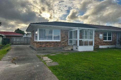 Photo of property in 1/32 Dale Crescent, Pakuranga, Auckland, 2010
