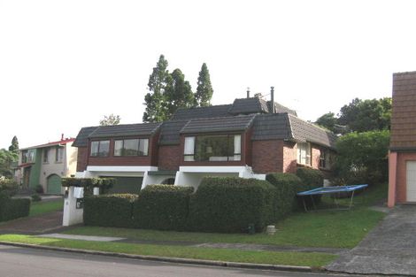 Photo of property in 9 Langstone Place, Chatswood, Auckland, 0626