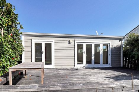 Photo of property in 20 Mersey Street, Island Bay, Wellington, 6023