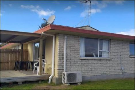 Photo of property in 8 Leslie Place, Deanwell, Hamilton, 3206