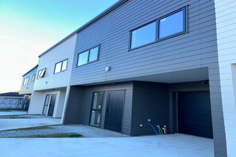 Photo of property in 49 Station Road, Takanini, 2112