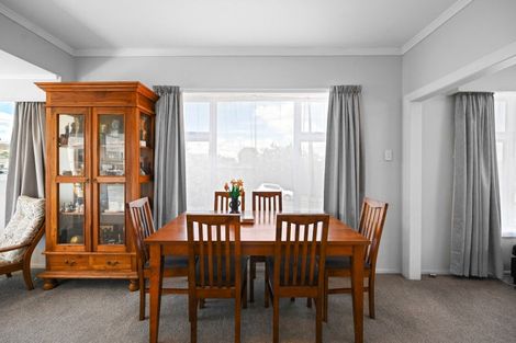 Photo of property in 2 Mountain View Drive, Te Awamutu, 3800